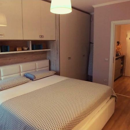 West Beach Apartment Durrës Kültér fotó
