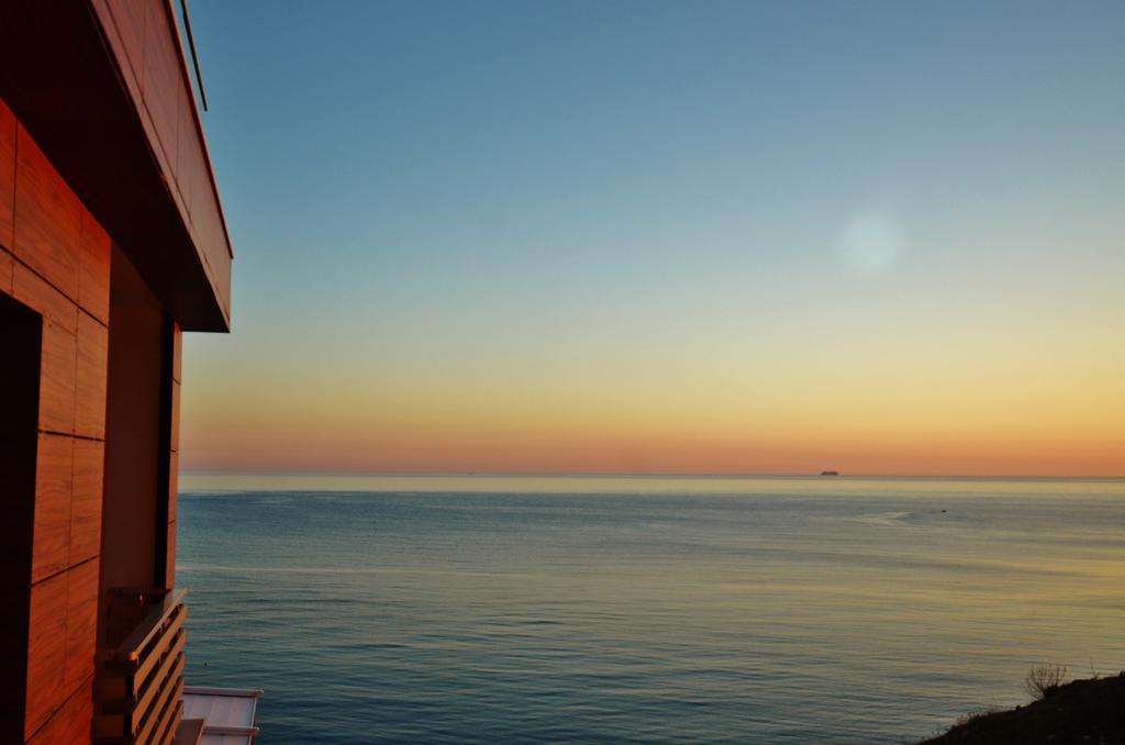 West Beach Apartment Durrës Kültér fotó
